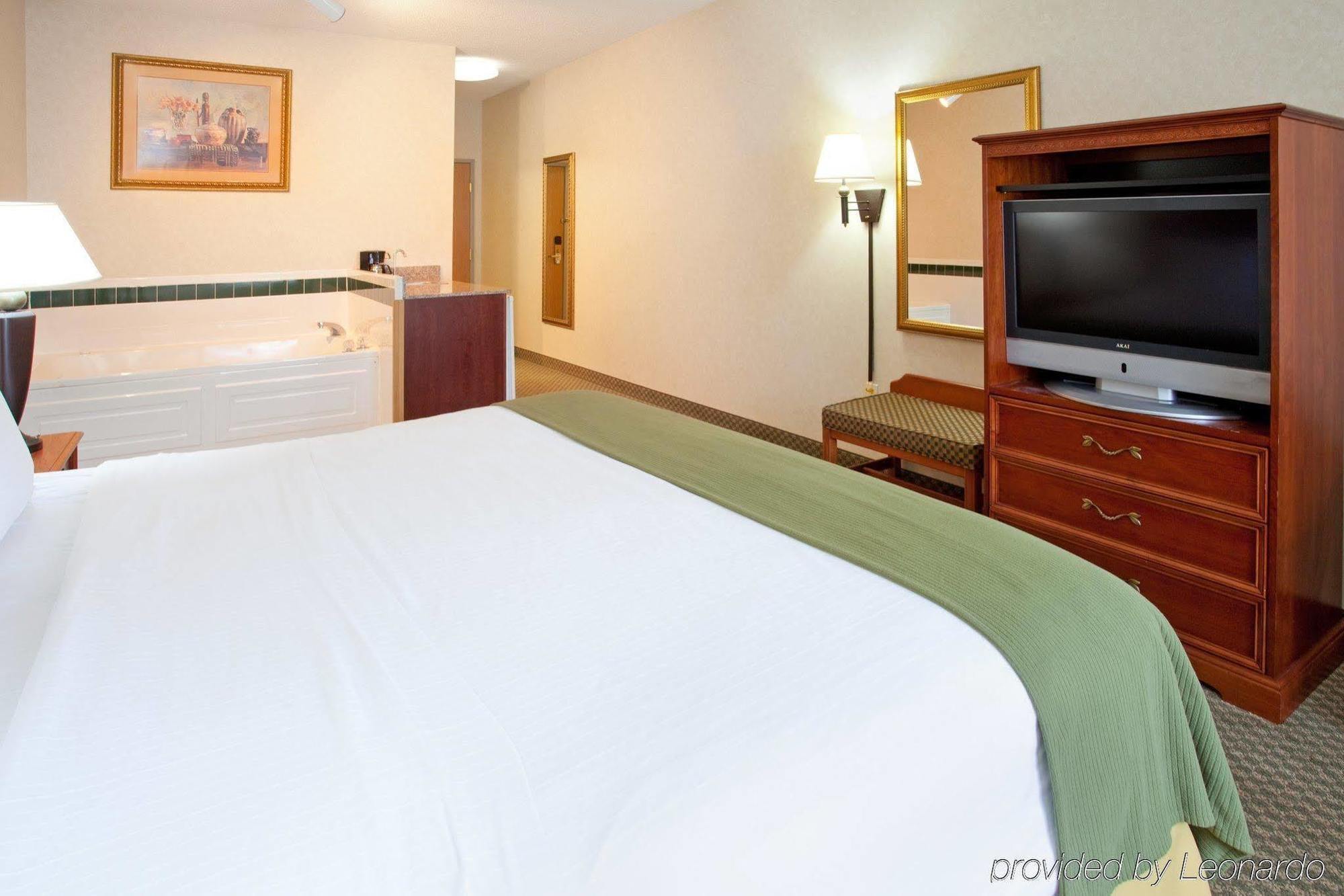 Holiday Inn Express Hotel & Suites Elkhart-South, An Ihg Hotel Pokoj fotografie